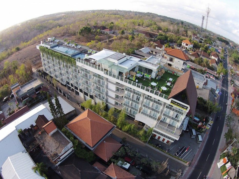 Maxonehotels At Bukit Jimbaran Buitenkant foto